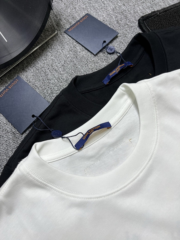 ブランドTシャツ角部分ディテール